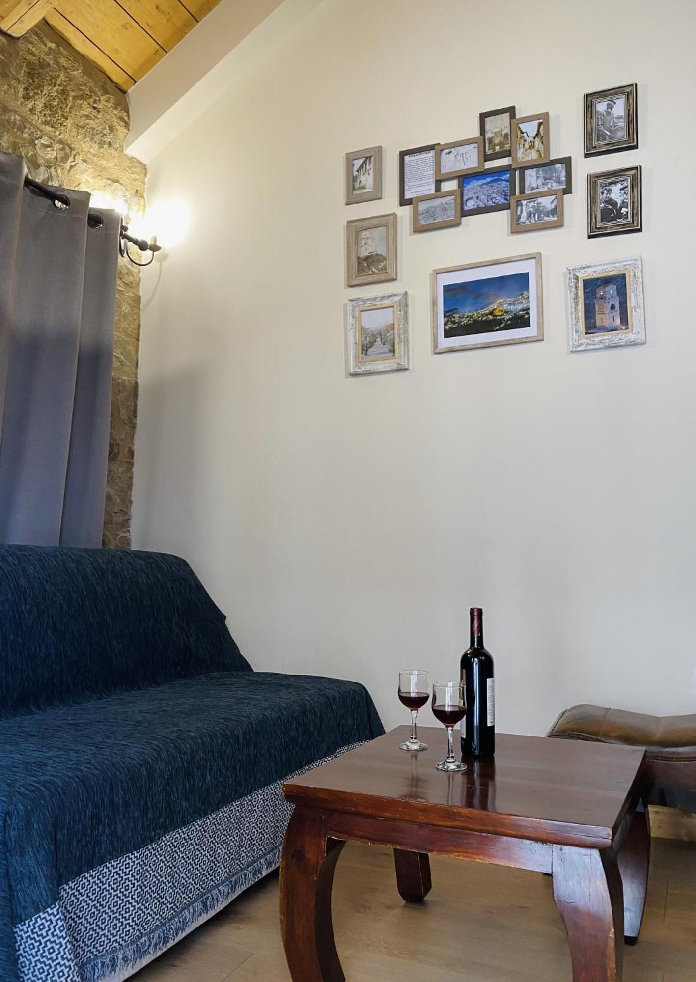 Alexandros Guesthouse Arachova Exterior photo