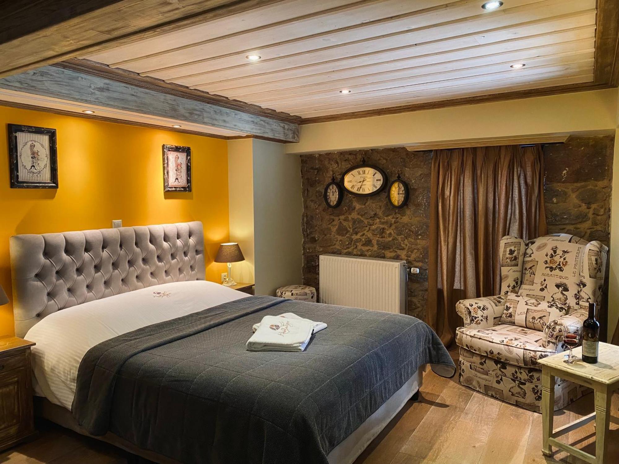 Alexandros Guesthouse Arachova Exterior photo